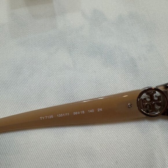 Tory Burch TY7125 Tortoise Shell Sunglasses -- NEW WITHOUT TAGS!!! - Picture 3 of 5